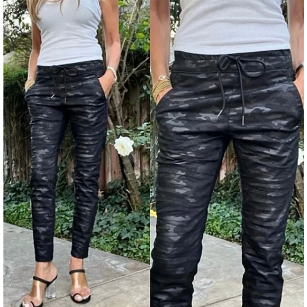 Bevy Flog Shely Black Camo Pull on Pants size 28